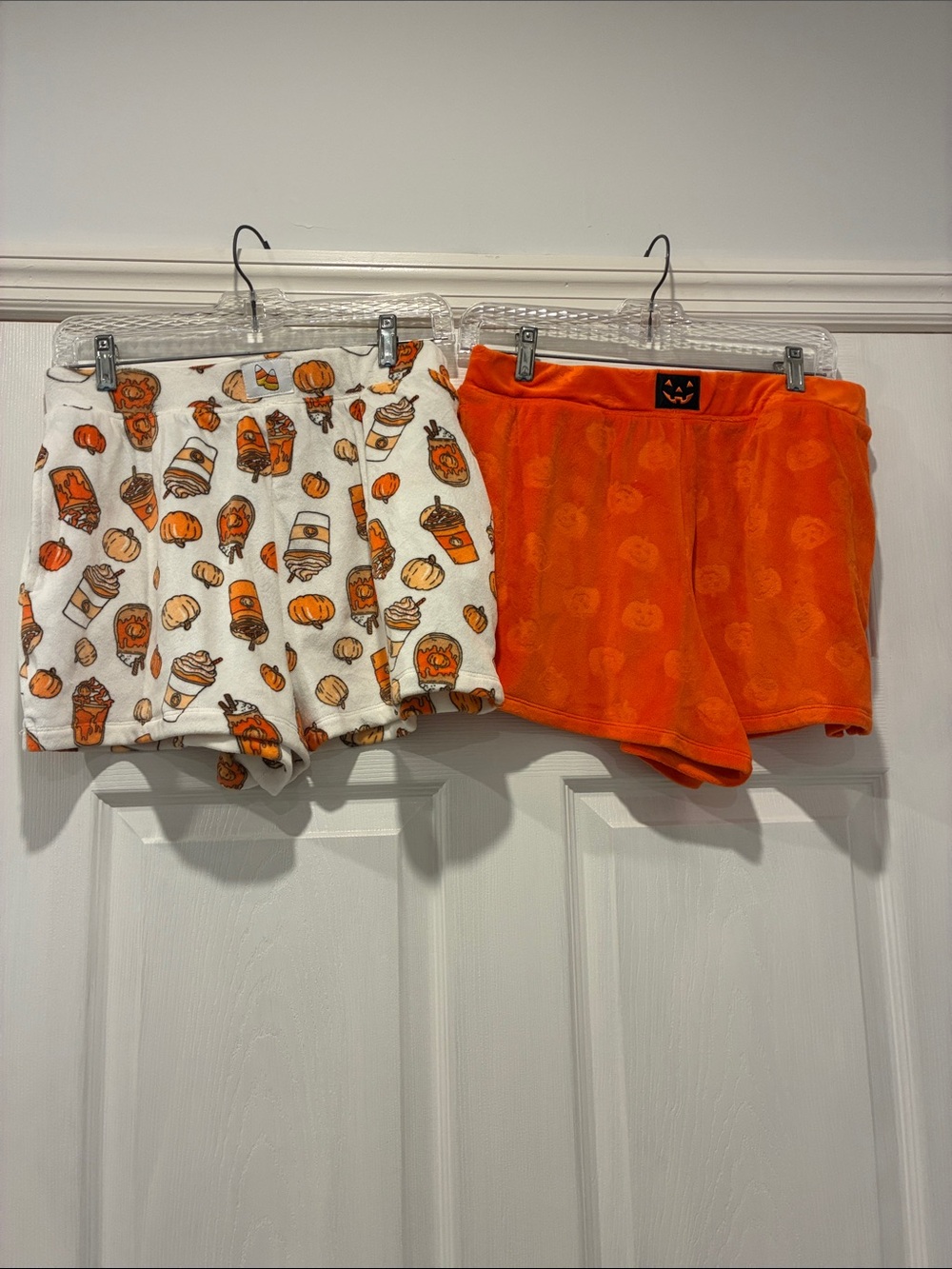Halloween Pumpkin Plush Lounge Shorts - Orange & White 👙
